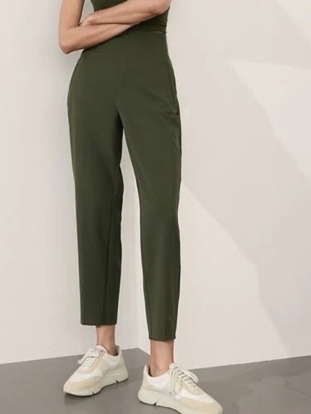 Athleta Endless High Rise Pant Green Size 6